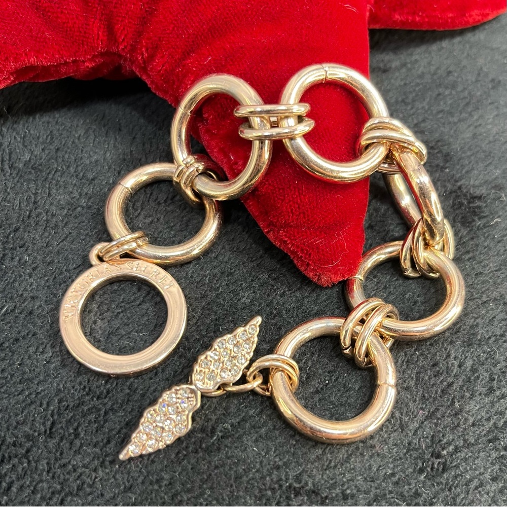 VICTORIA SECRET Bling Wings Elegant Rose Gold Tone Signed Bracelet